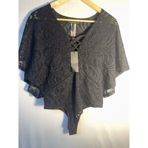 BCBG Max Azria Beata‎ Black Lace Bodysuit NWT Short Sleeve V Neck Floral S